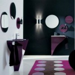 Фіолетова ванна кімната
